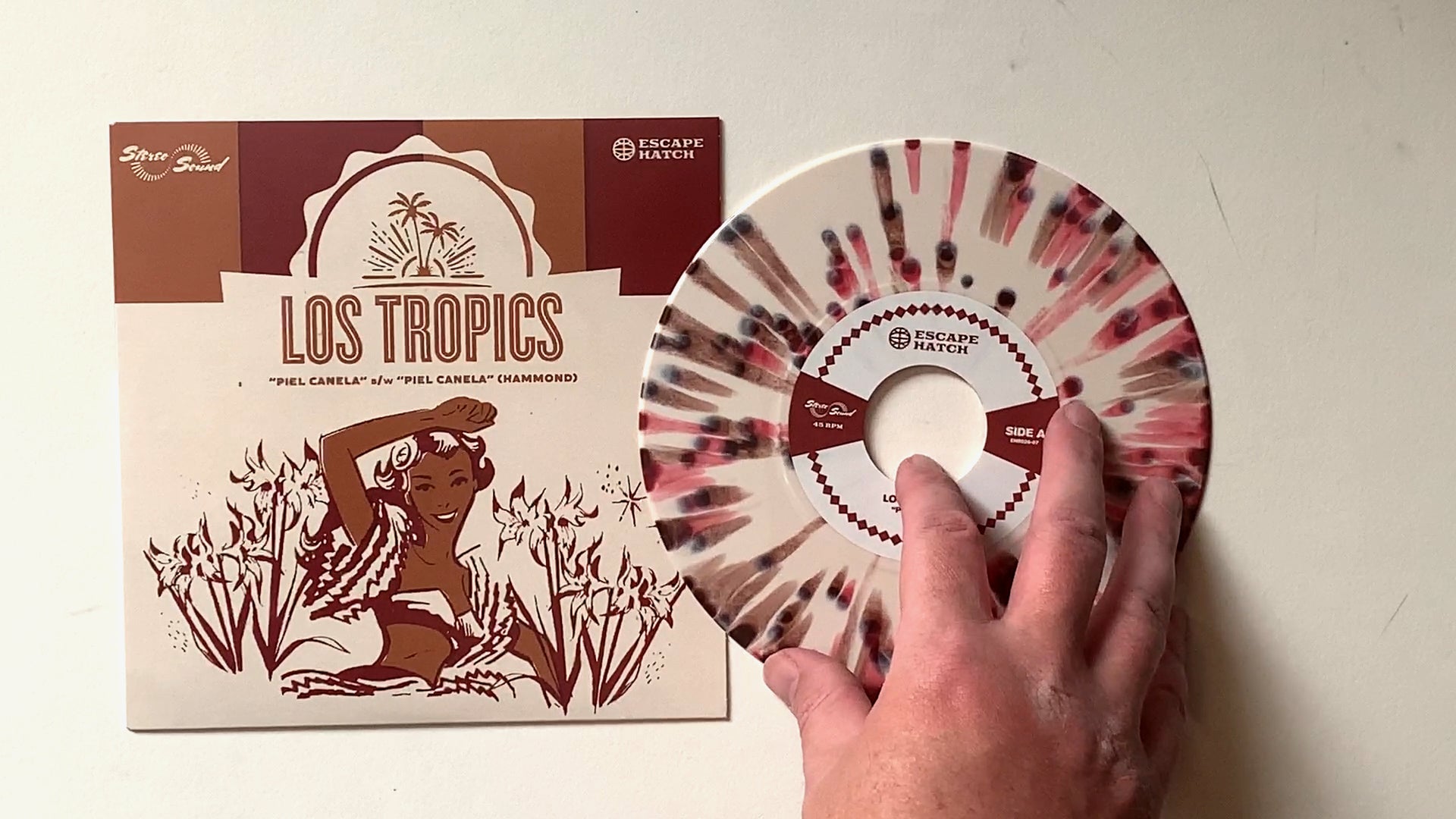 Load video: New Los Tropics 7&quot;